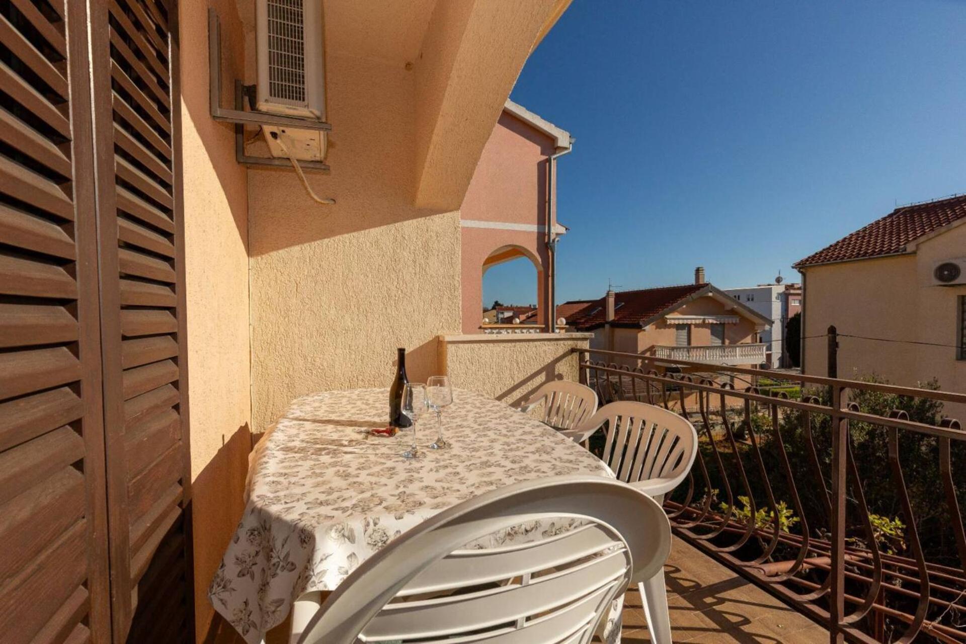Three Bedroom Apartment In Biograd Weißenburg Exterior foto